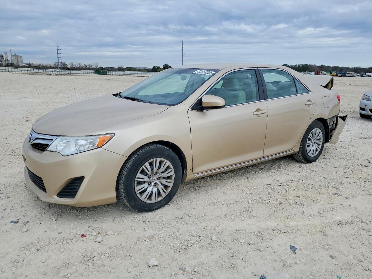 2012 TOYOTA CAMRY