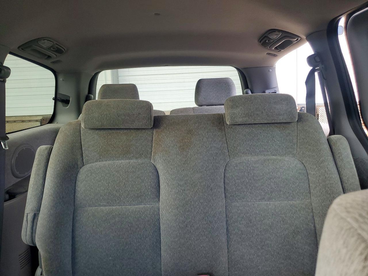 2004 KIA SEDONA