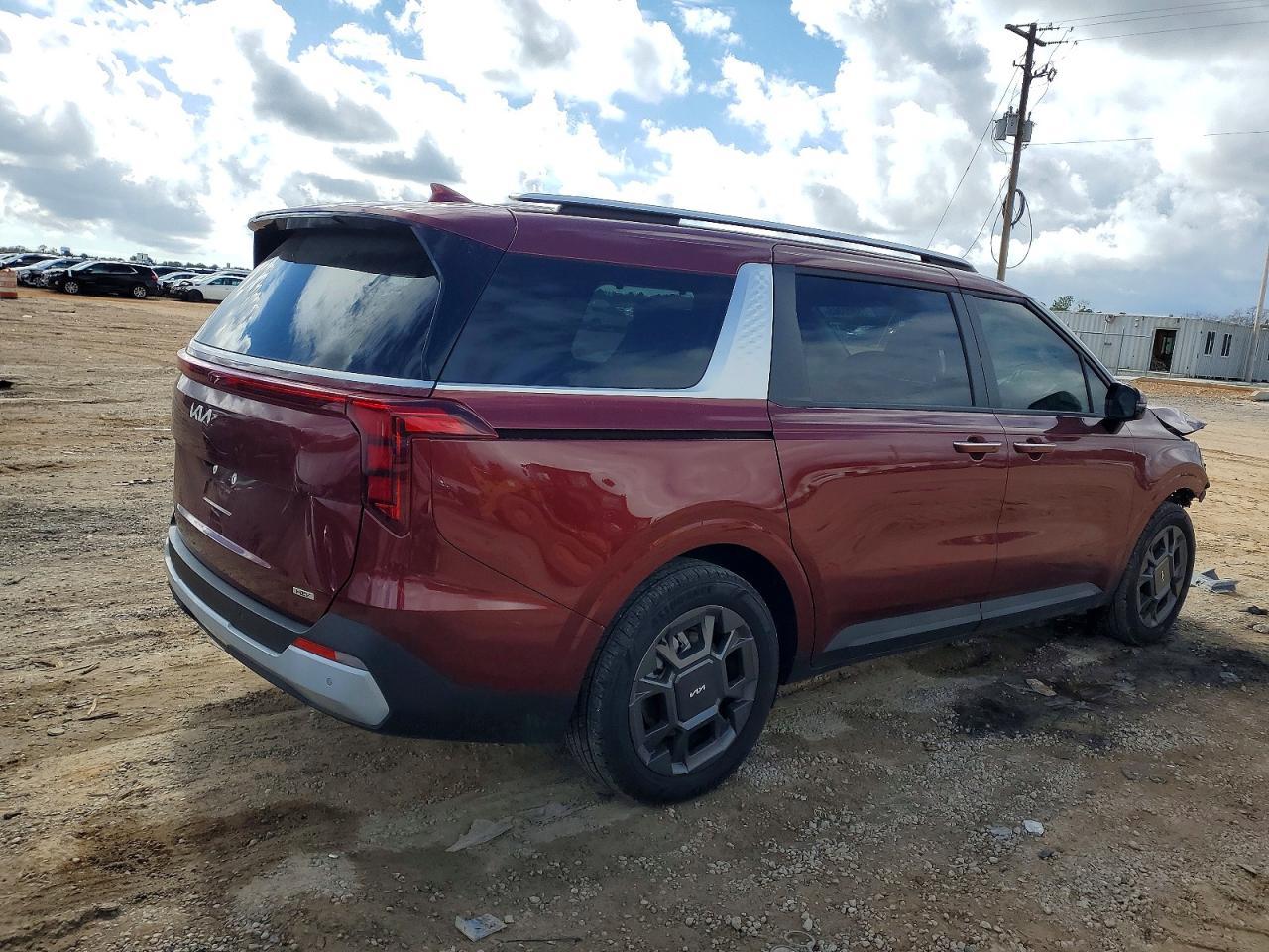 2025 KIA Carnival