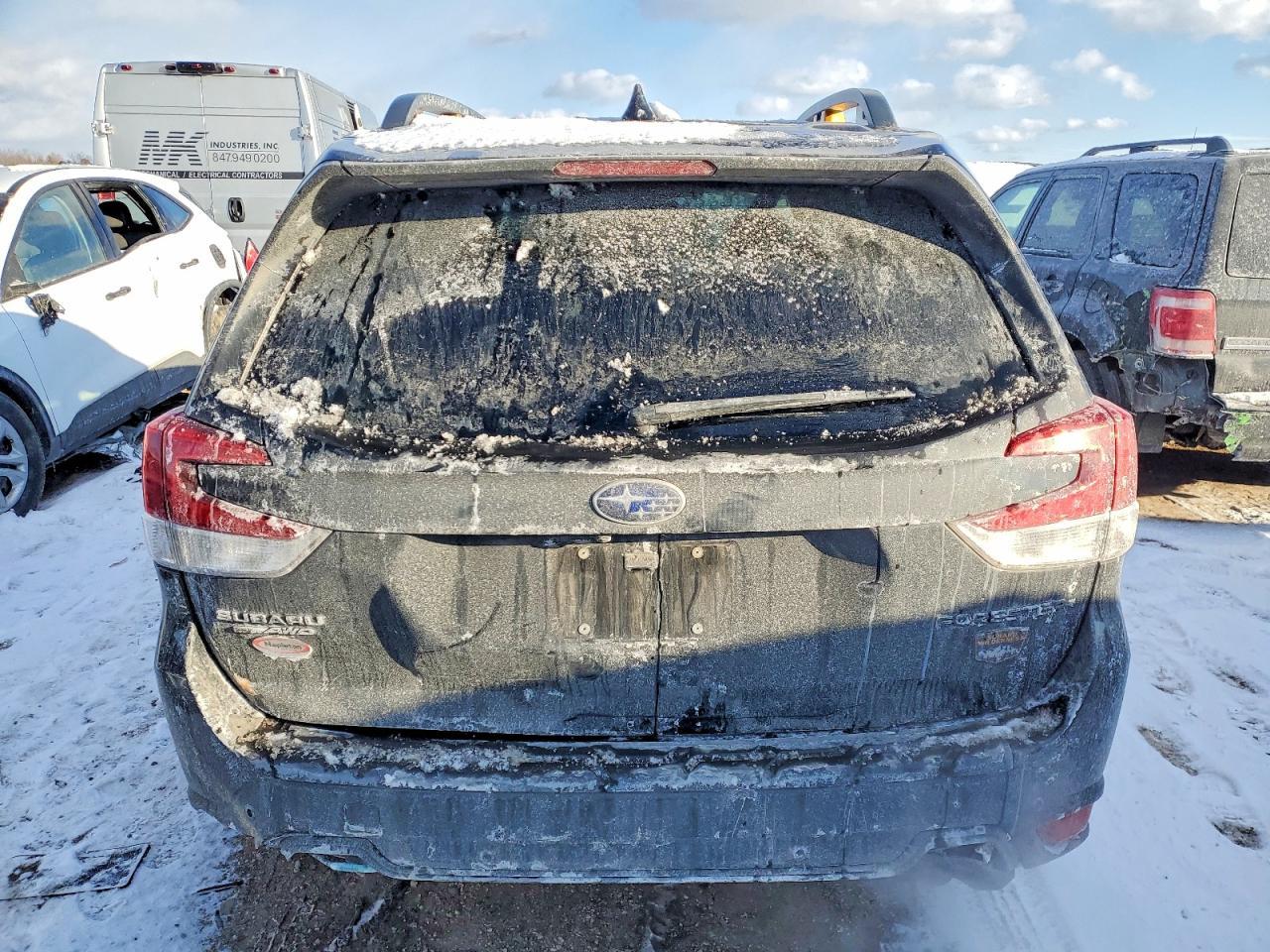 2022 SUBARU FORESTER