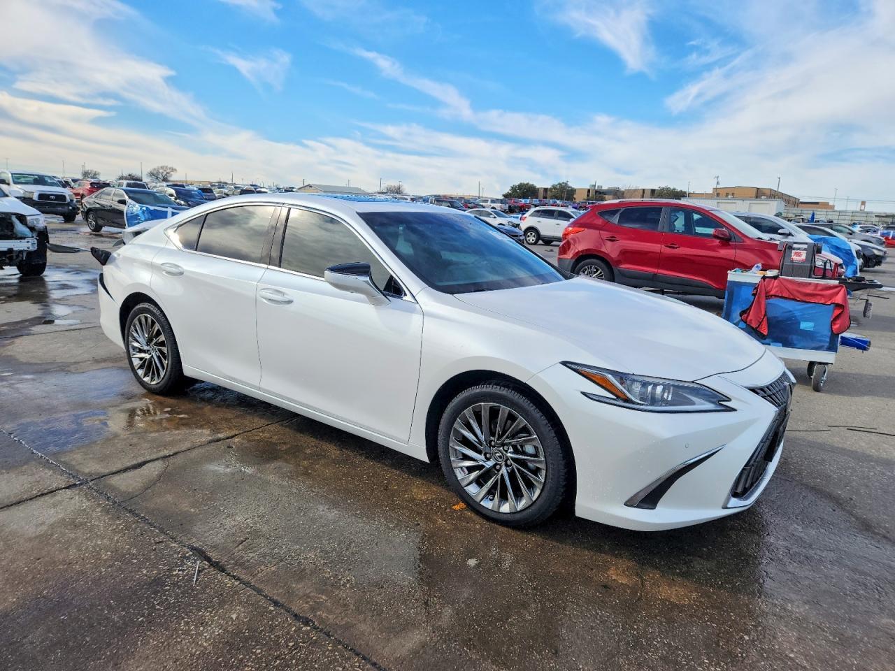 2025 LEXUS ES 300H