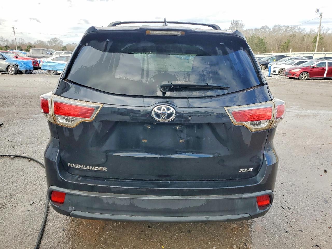 2015 TOYOTA HIGHLANDER