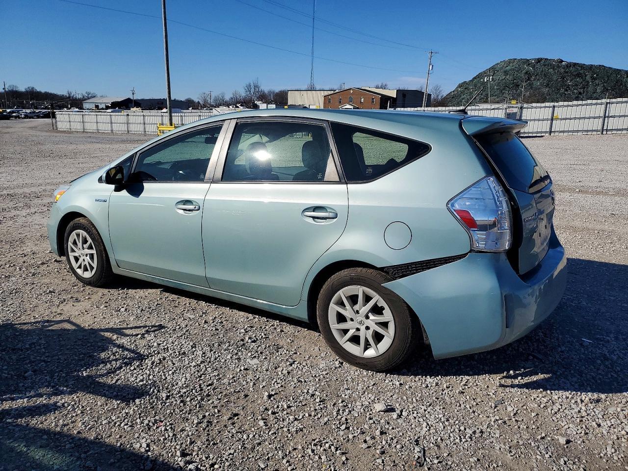 2013 TOYOTA PRIUS V