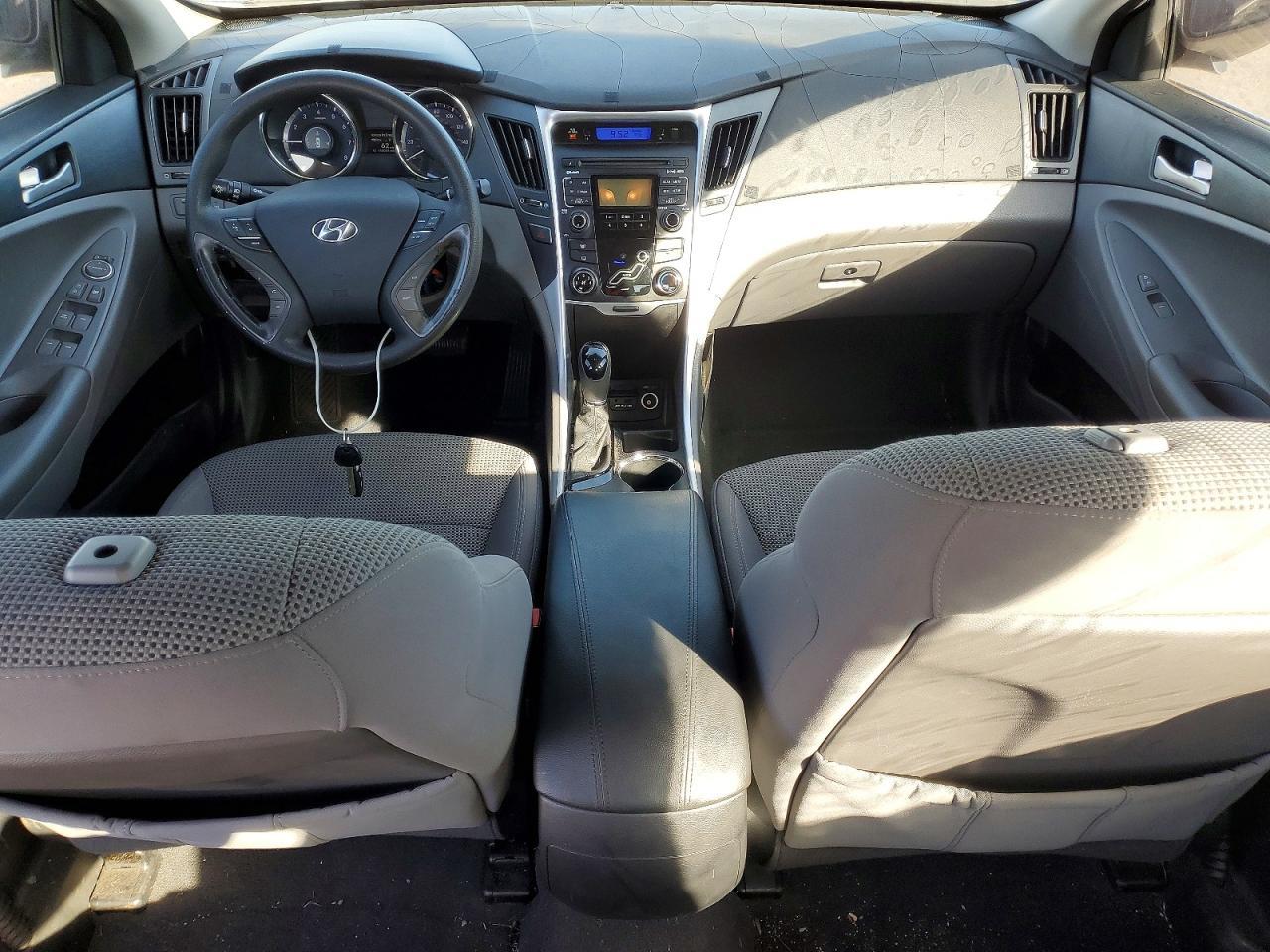2011 HYUNDAI SONATA