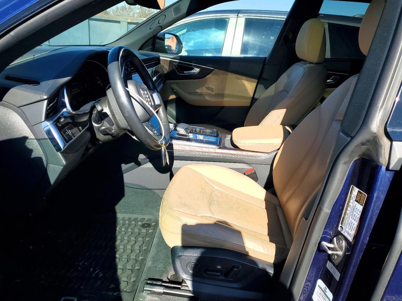 2020 AUDI Q8