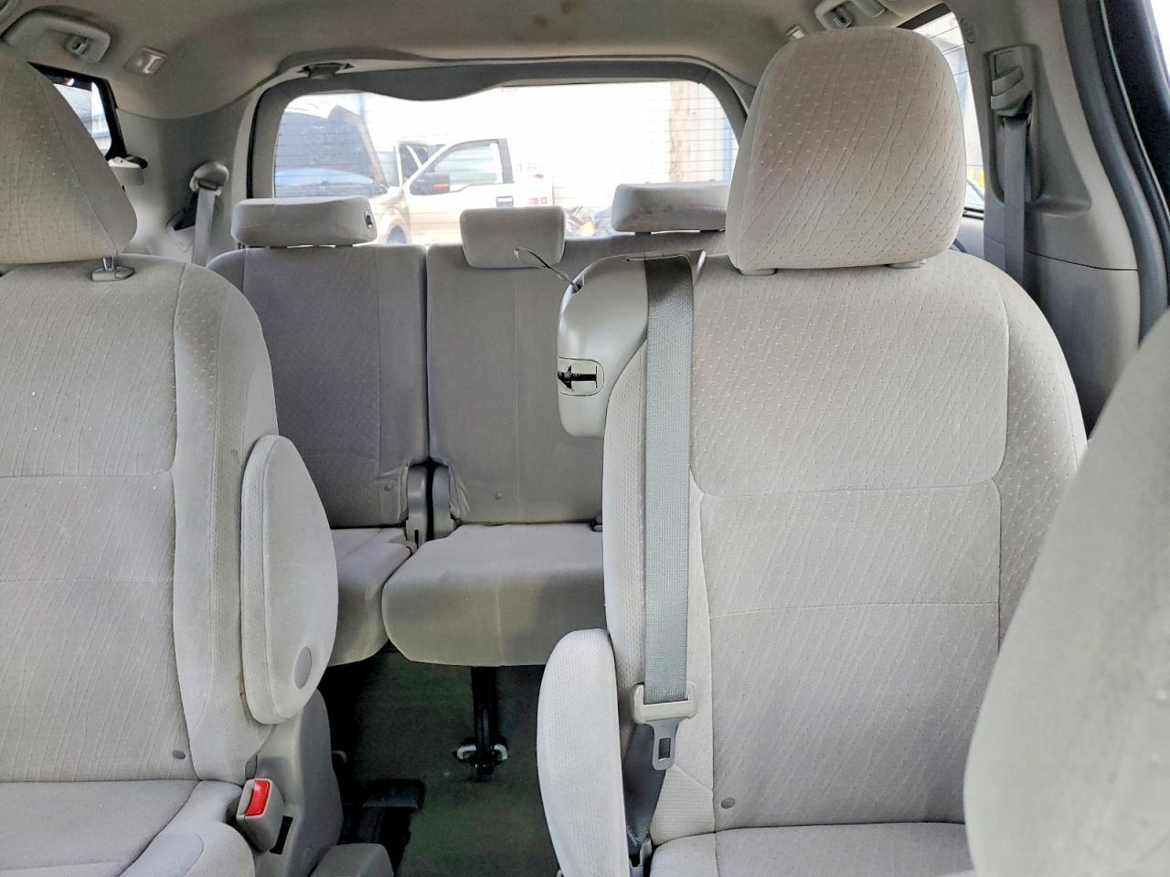 2015 TOYOTA SIENNA