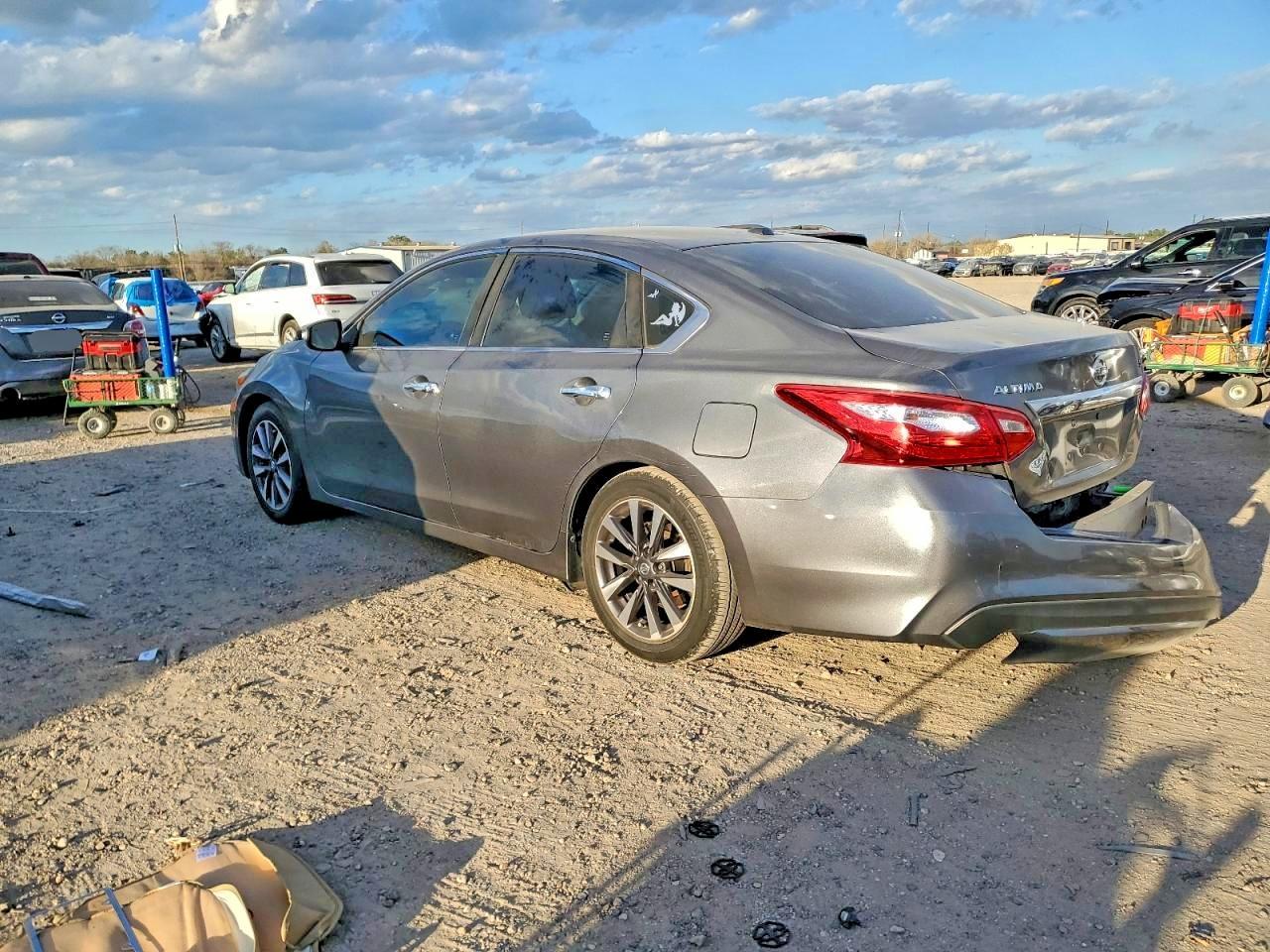 2017 NISSAN ALTIMA