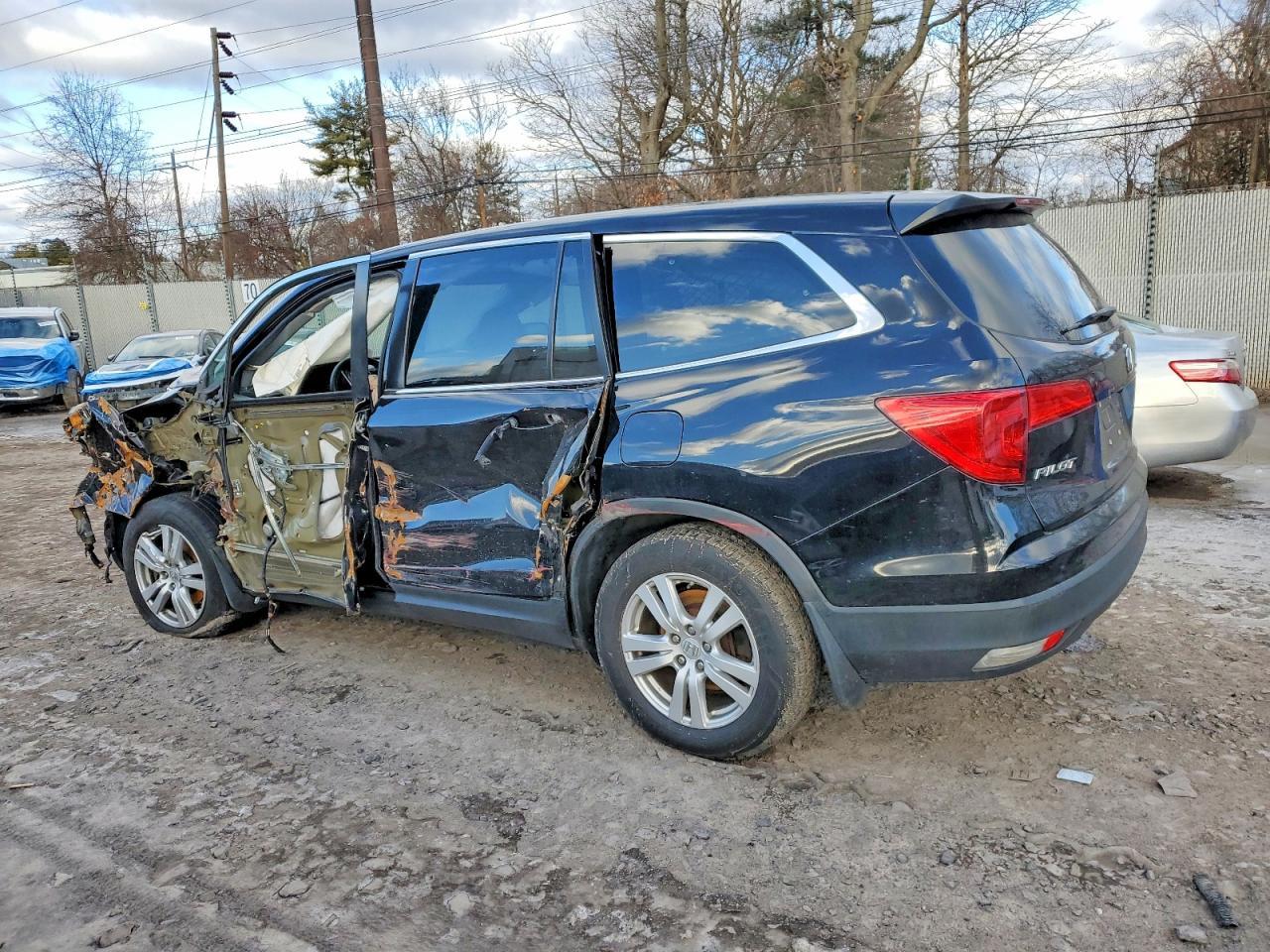 2017 HONDA PILOT