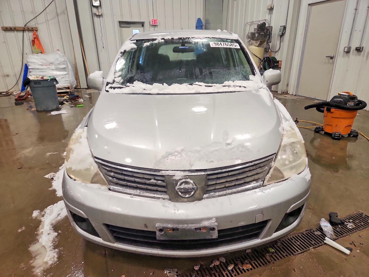 2009 NISSAN VERSA