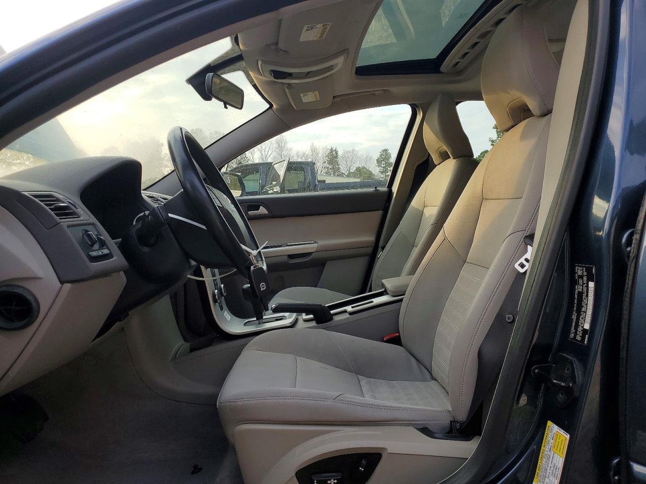 2010 VOLVO S40