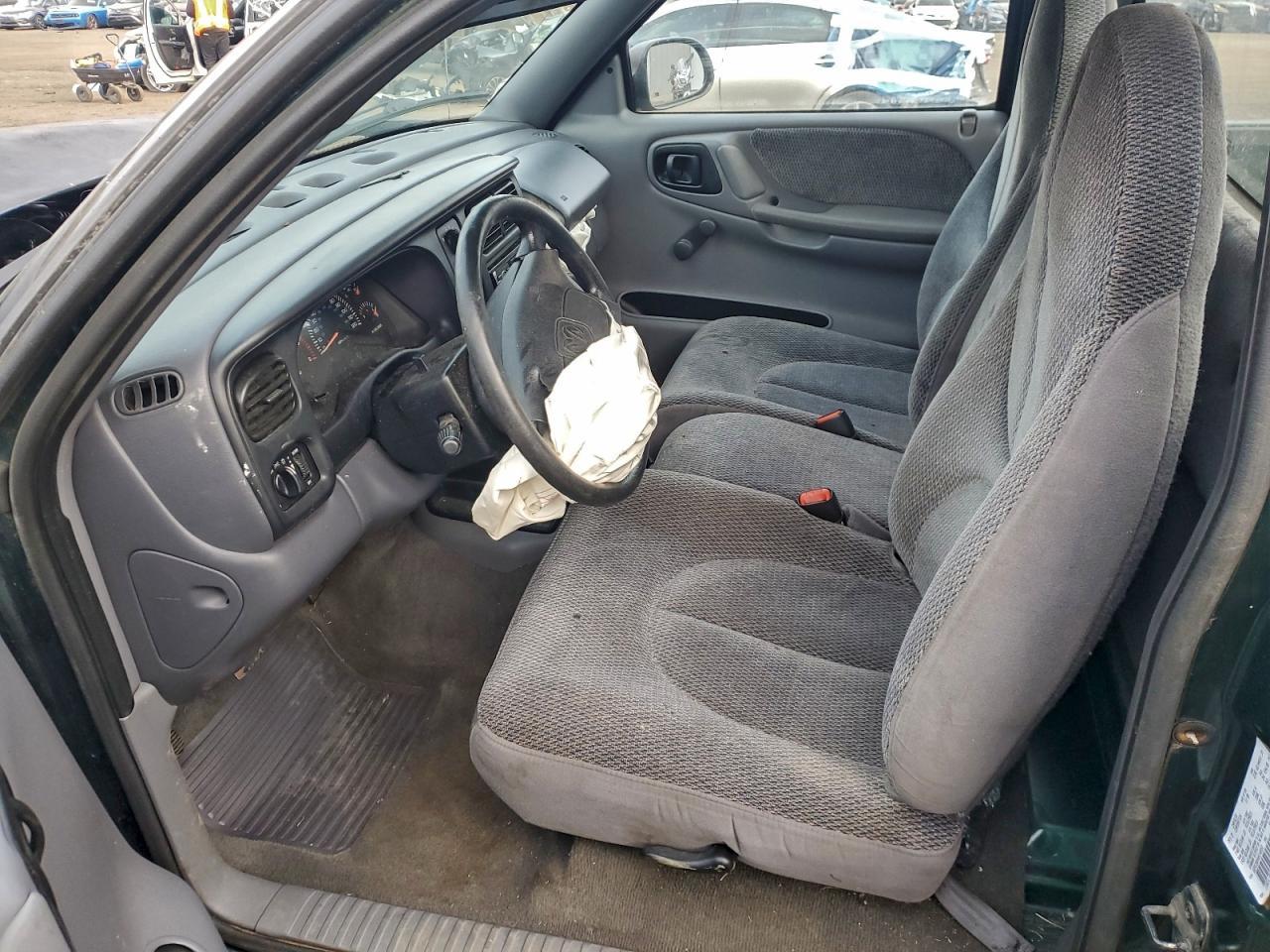 1999 DODGE Dakota