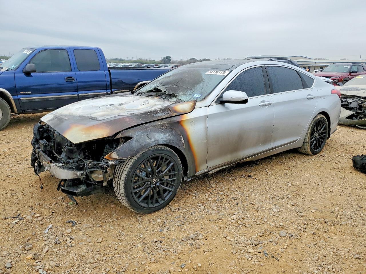 2015 HYUNDAI GENESIS