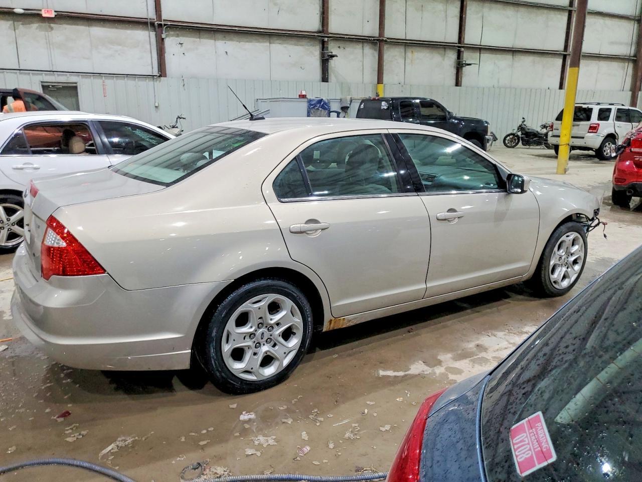 2010 FORD FUSION