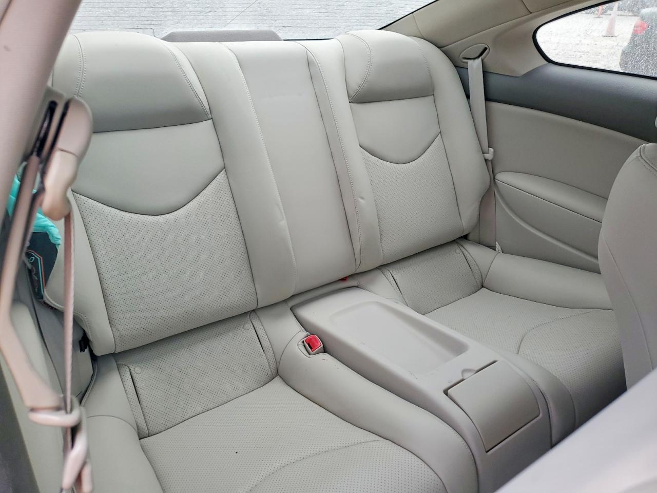 2012 INFINITI G37
