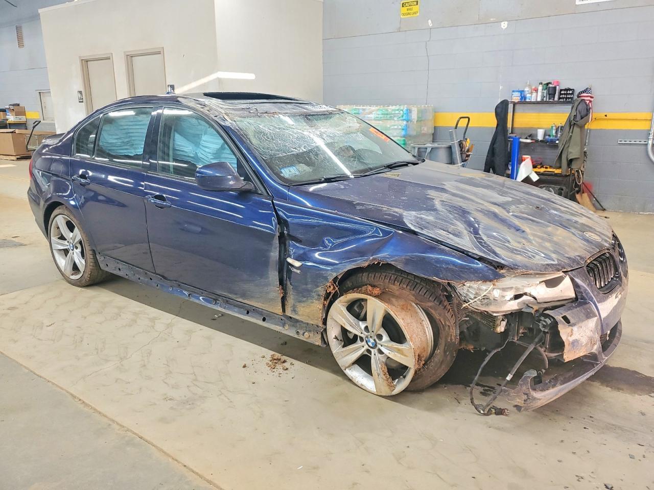 2011 BMW 3 SERIES