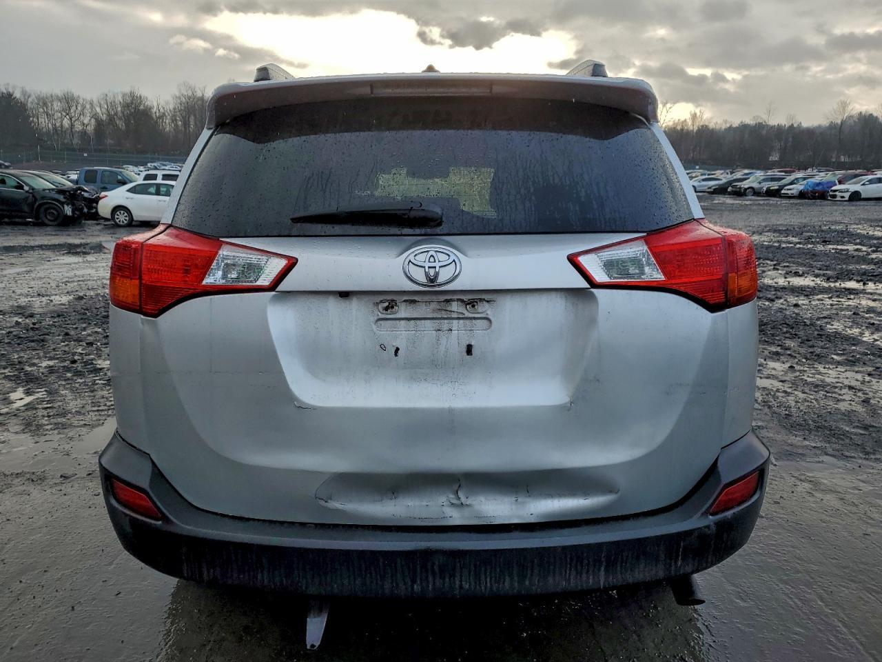 2015 TOYOTA RAV4