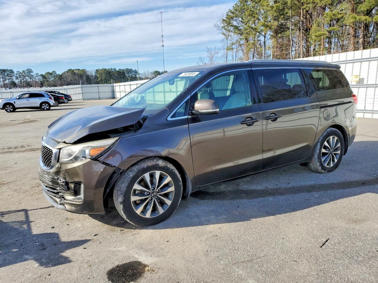 2015 KIA SEDONA