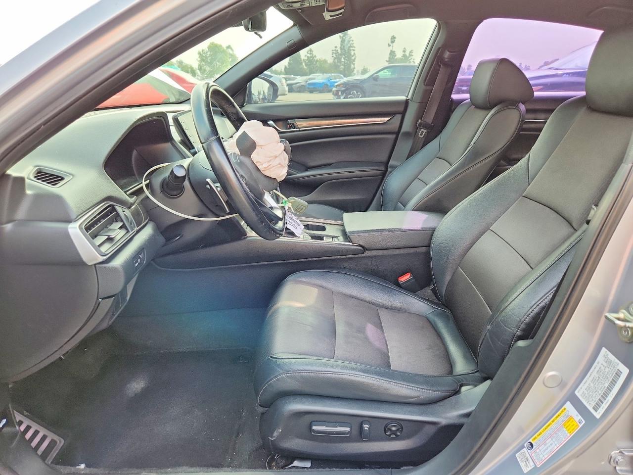 2019 HONDA ACCORD