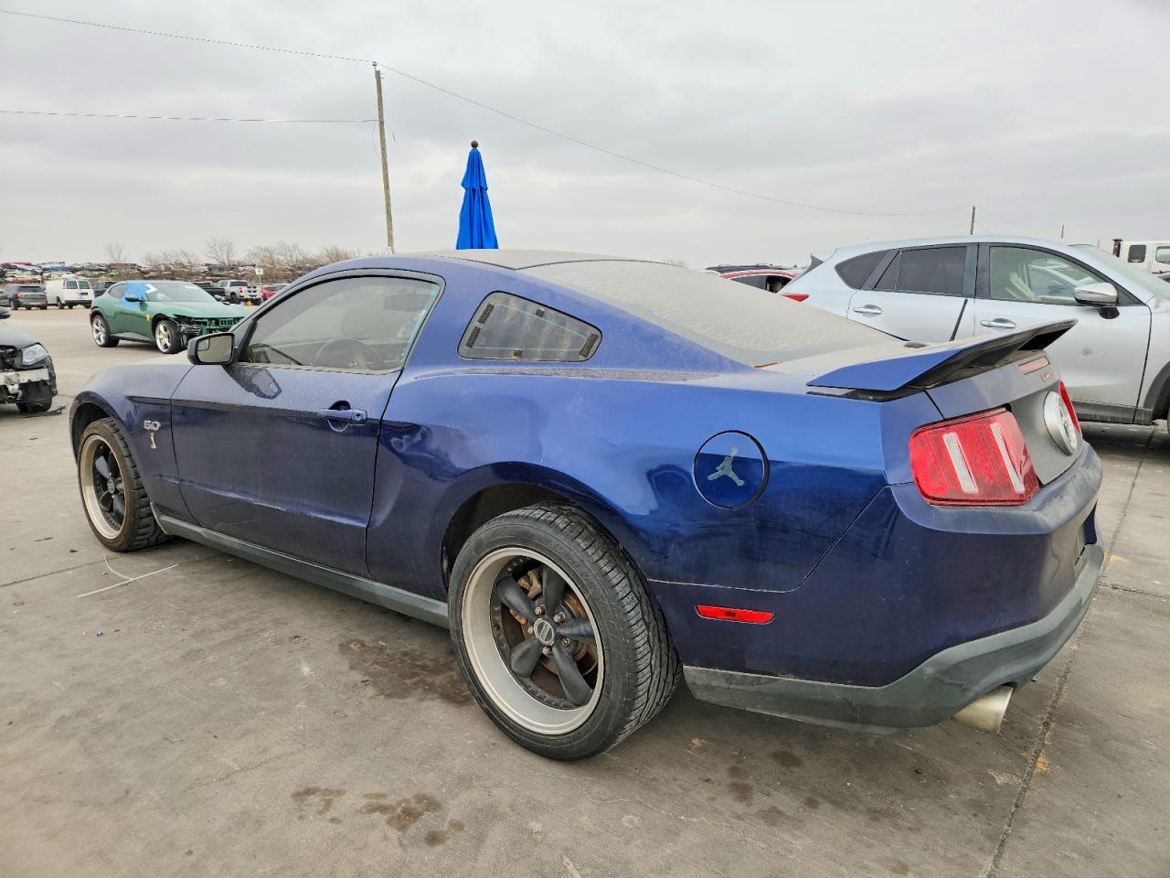 2011 FORD MUSTANG
