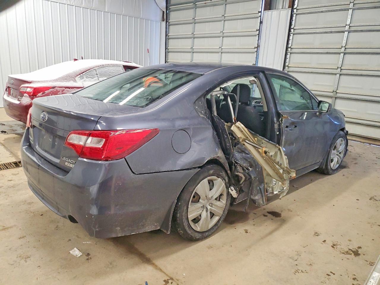 2015 SUBARU Legacy