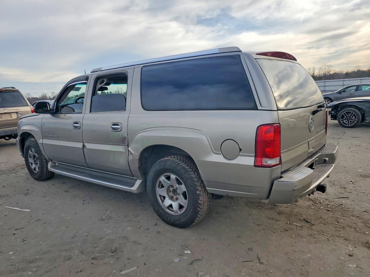 2003 CADILLAC Escalade ESV