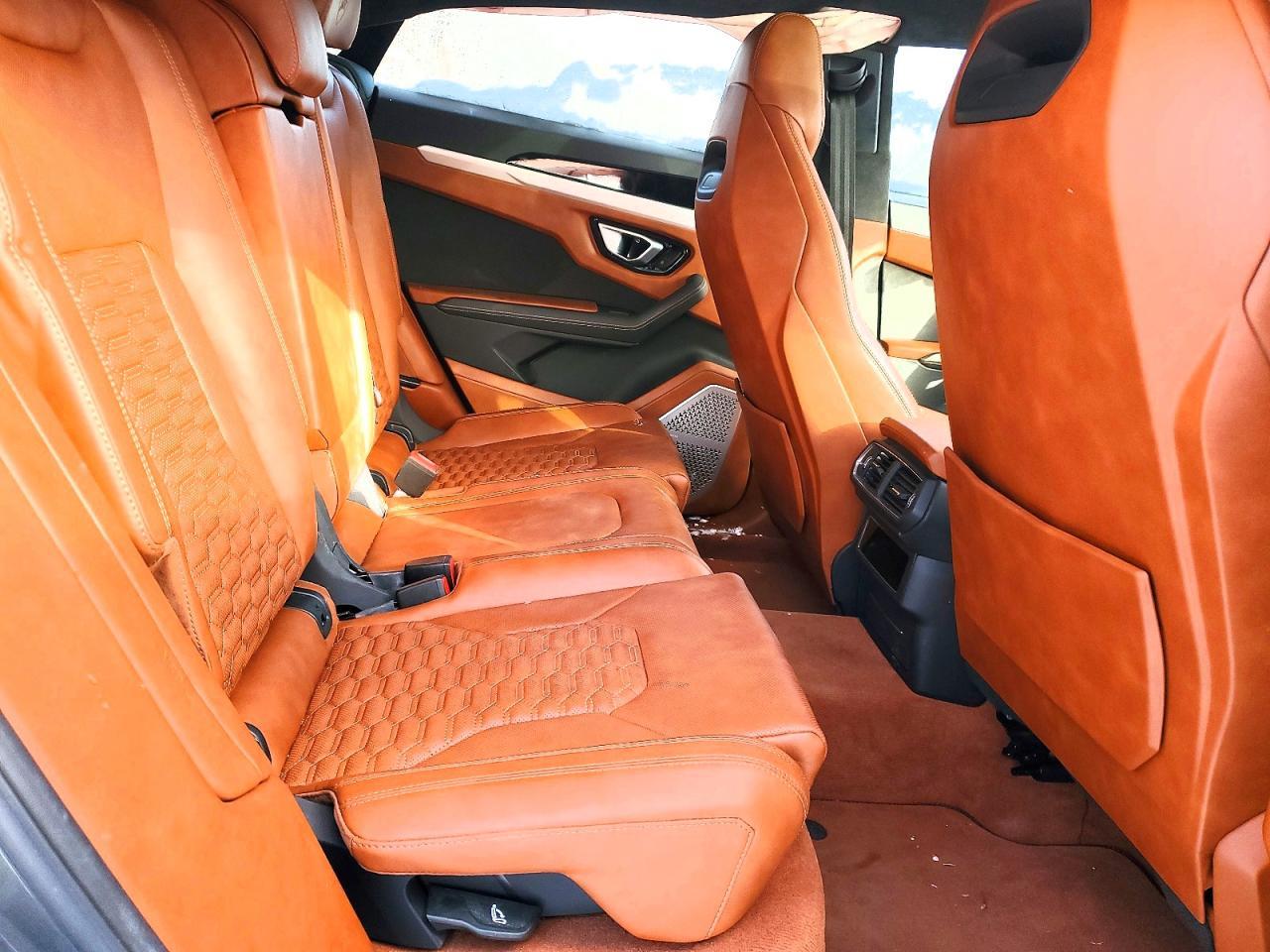 2020 Lamborghini Urus
