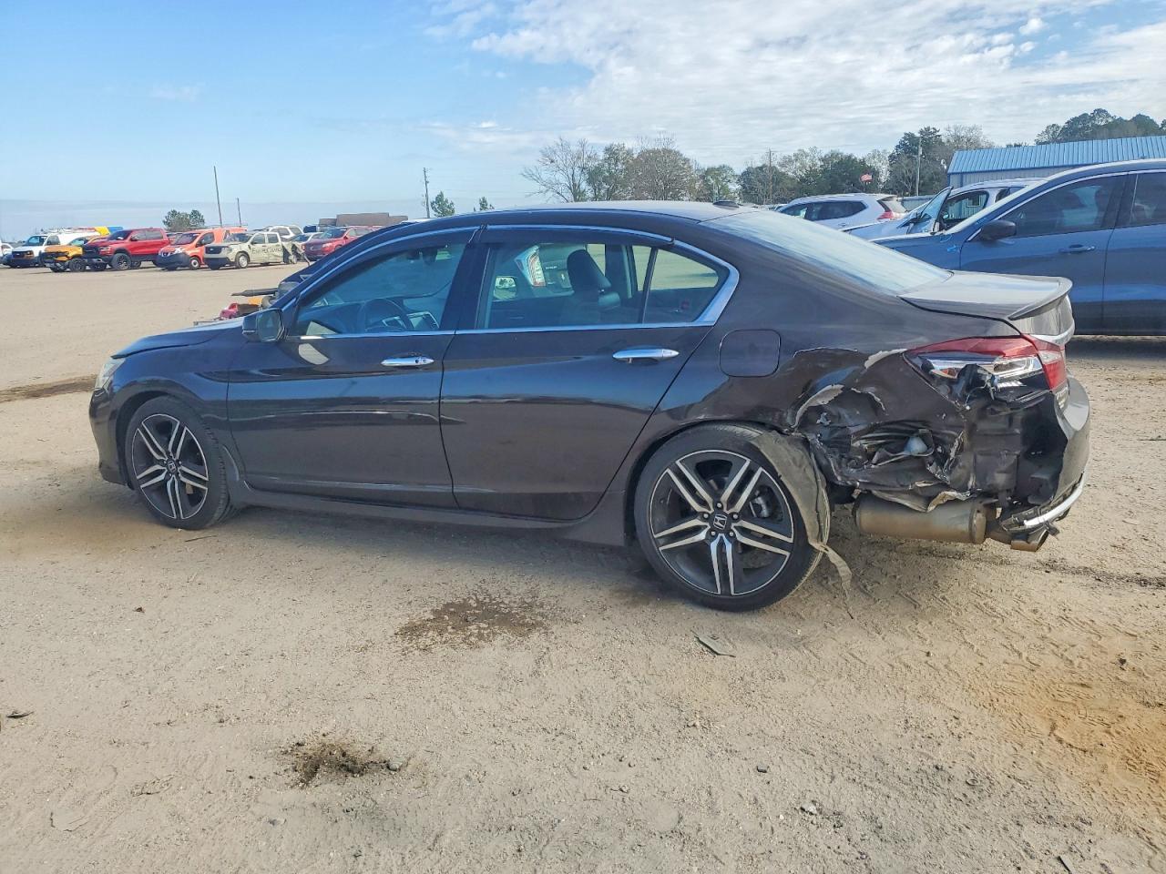 2017 HONDA ACCORD