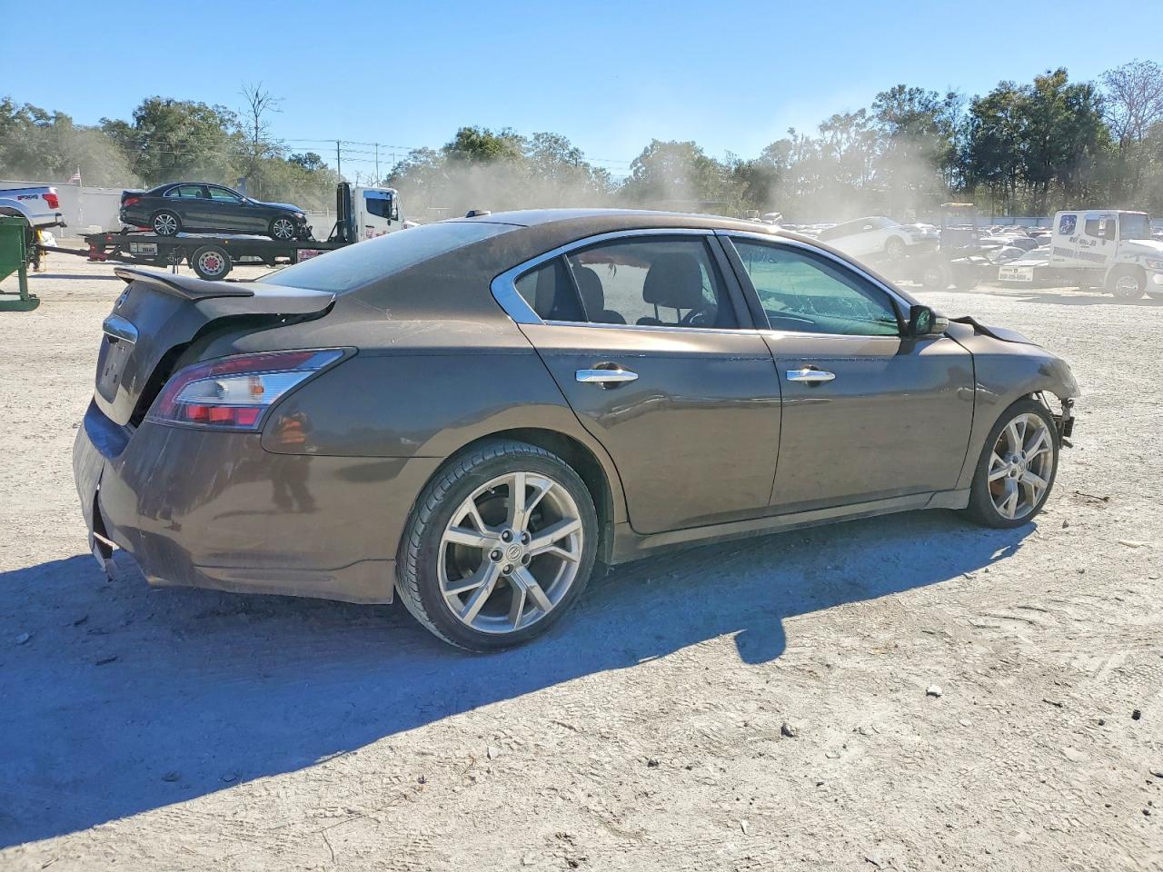 2012 NISSAN Maxima
