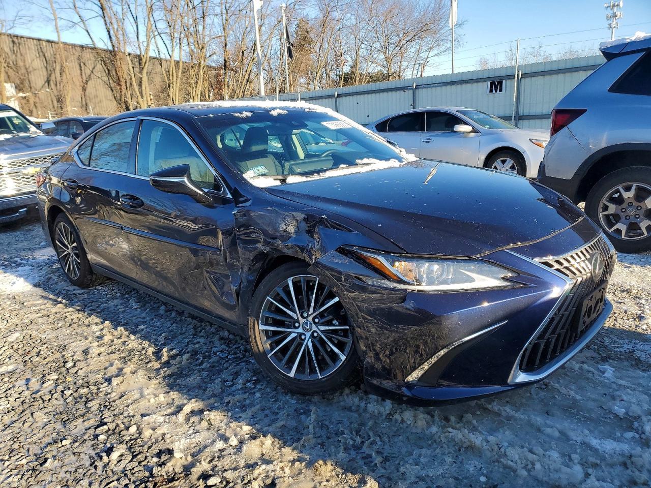 2025 LEXUS ES 350