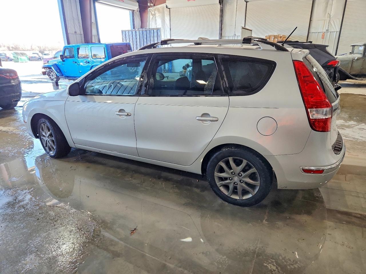 2012 HYUNDAI ELANTRA