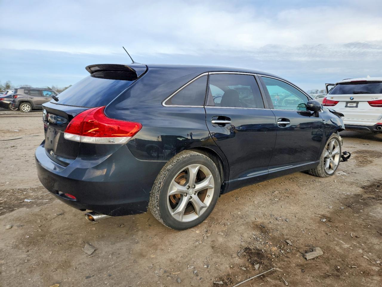 2011 TOYOTA VENZA