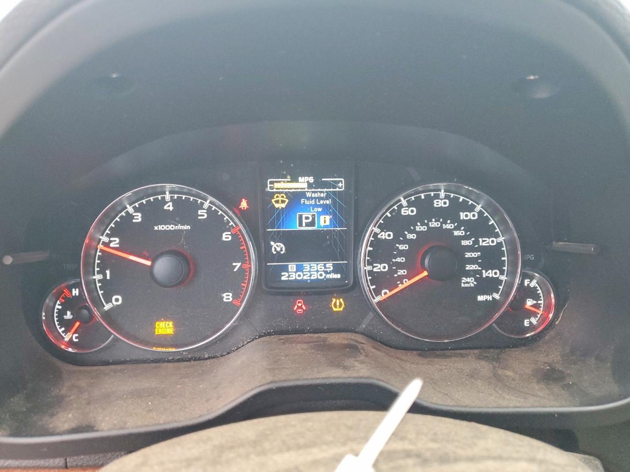 2013 SUBARU Outback