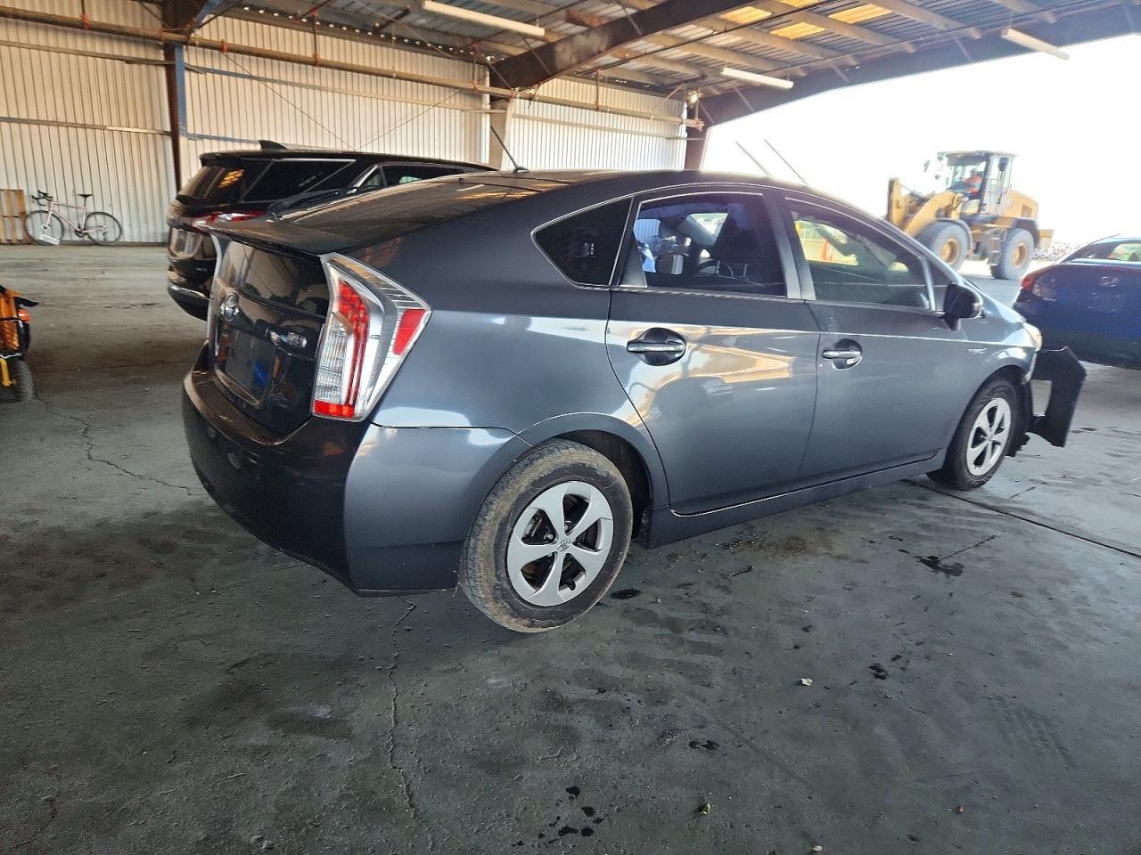 2015 TOYOTA PRIUS