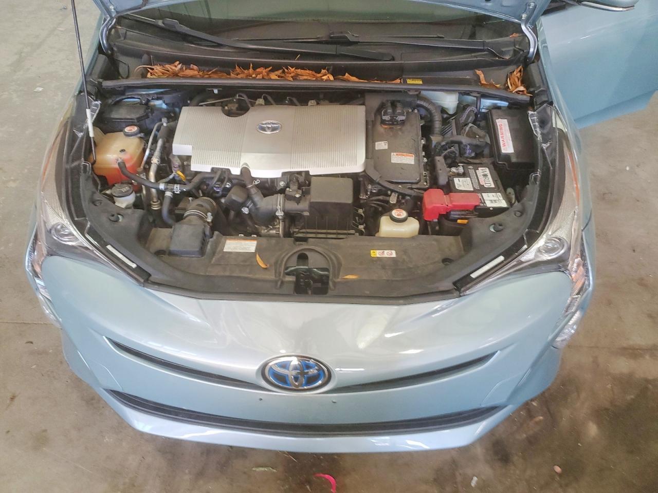 2017 TOYOTA PRIUS