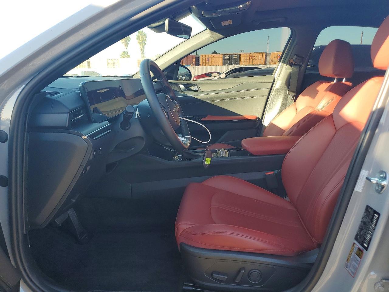 2025 KIA K5