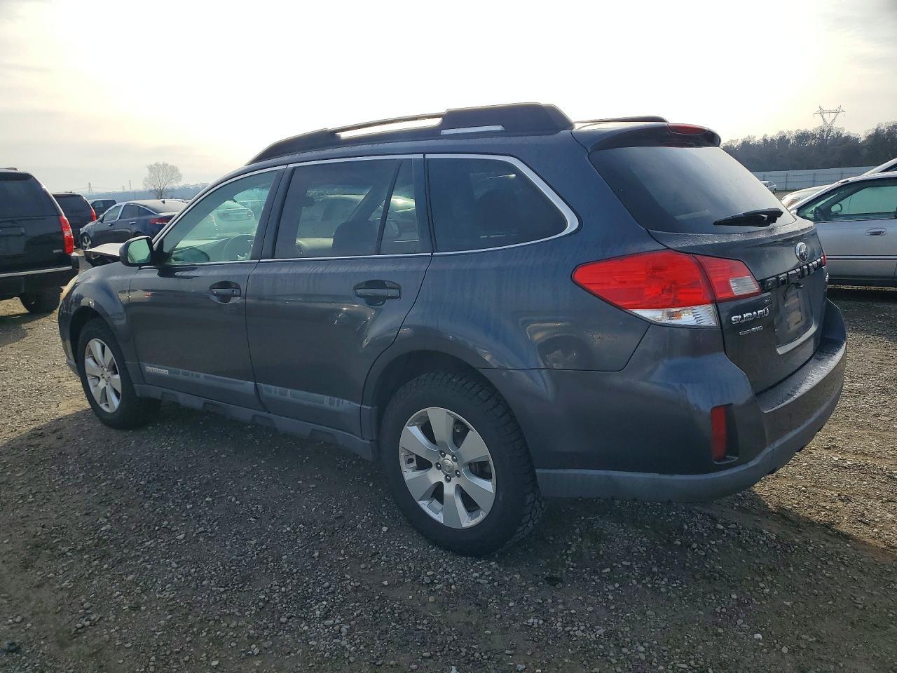 2010 SUBARU Outback