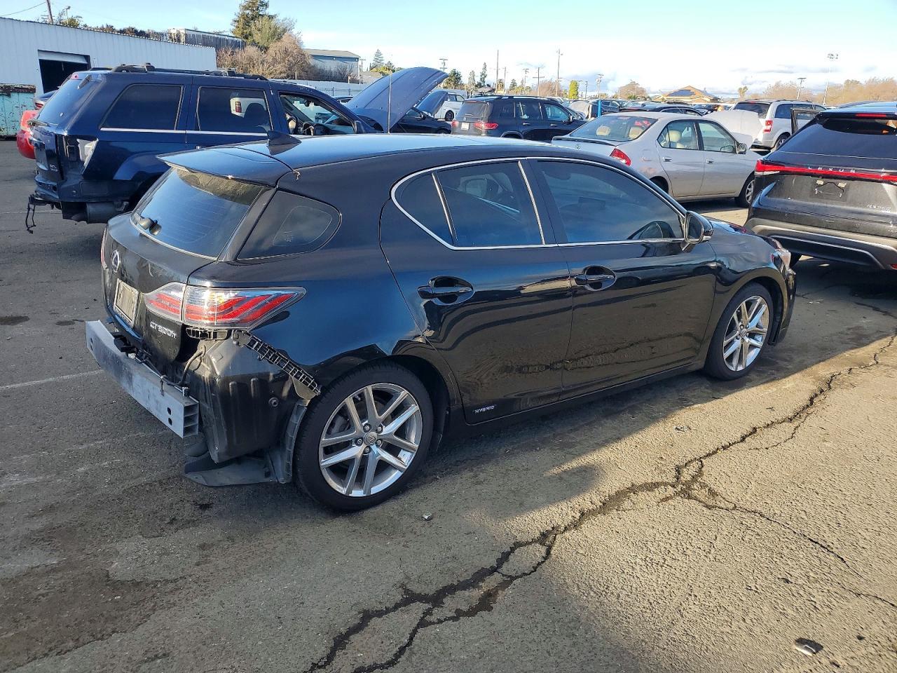 2015 LEXUS CT 200