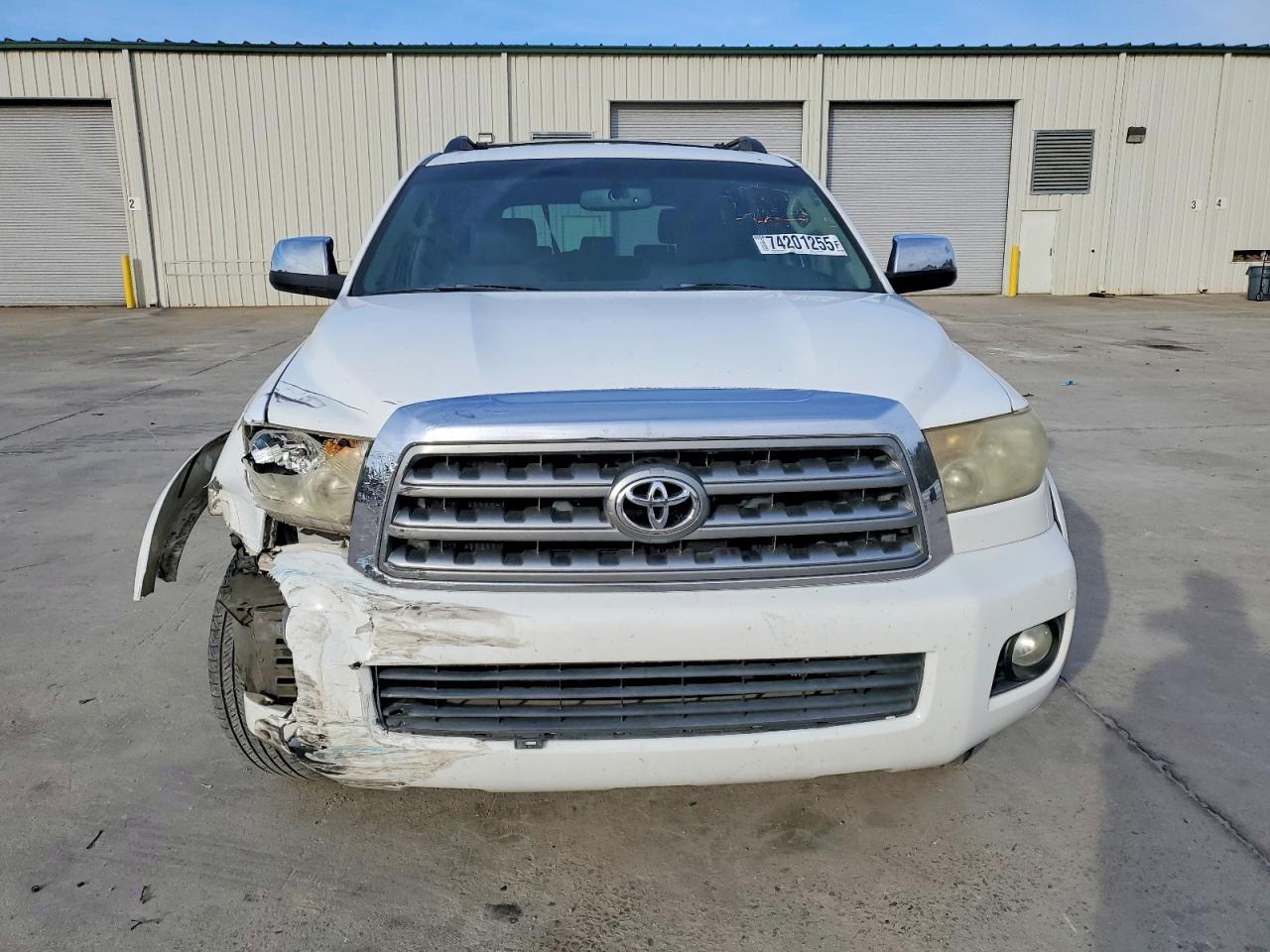 2008 TOYOTA Sequoia