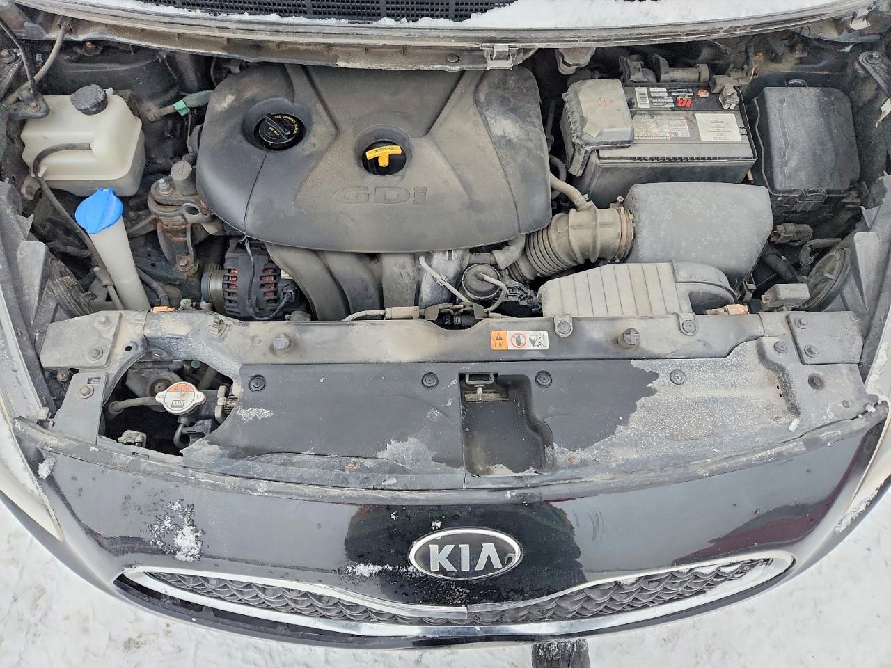 2015 KIA RONDO