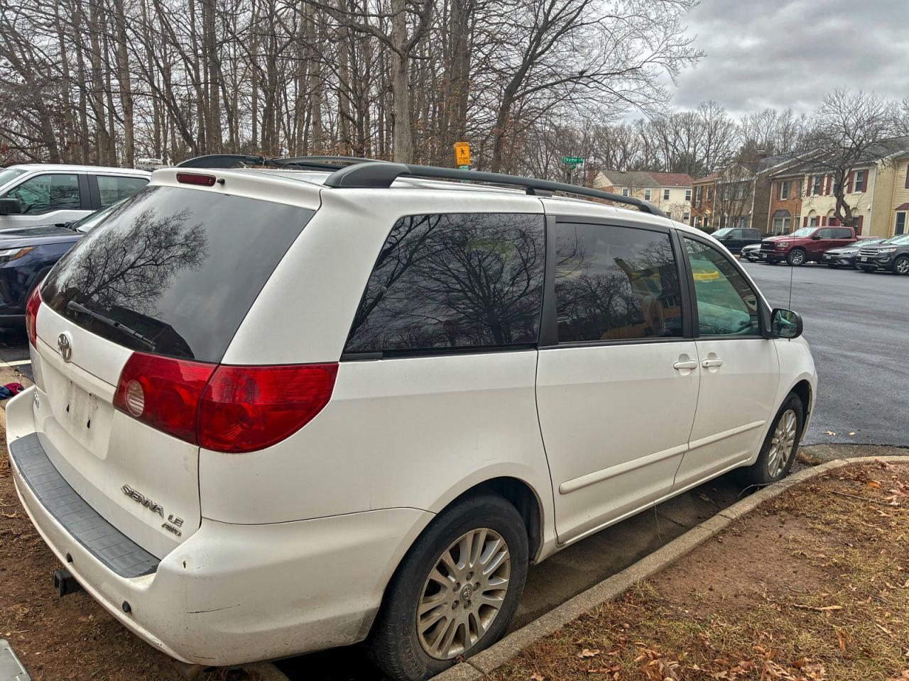 2007 TOYOTA SIENNA