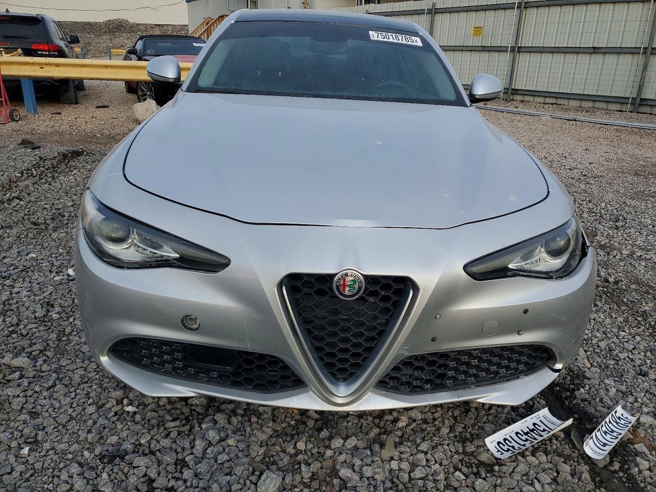 2017 ALFA ROMEO Giulia