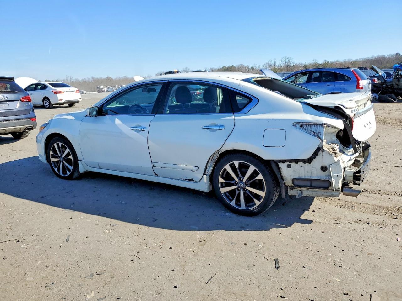 2017 NISSAN ALTIMA