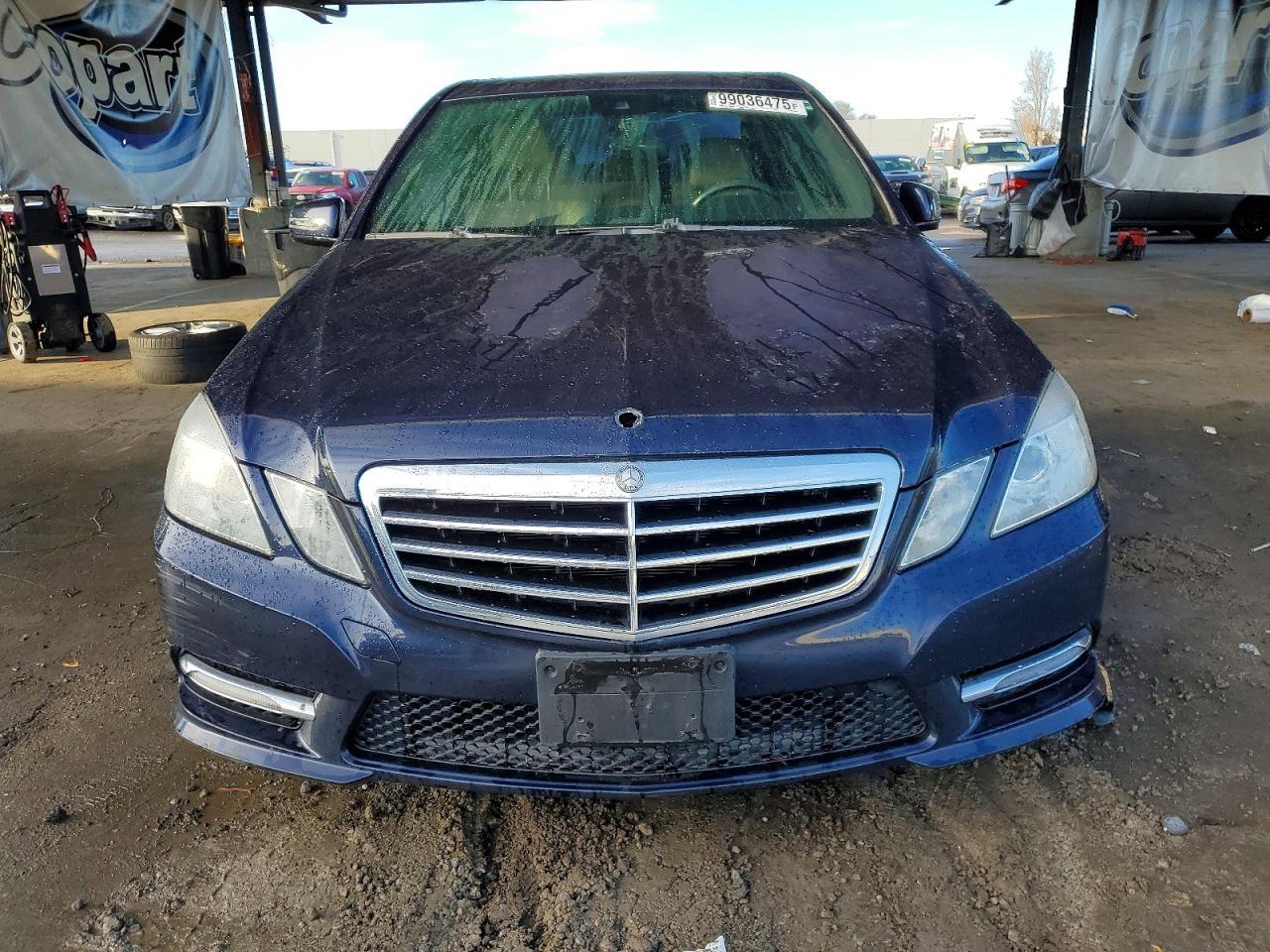 2013 MERCEDES-BENZ E-Class