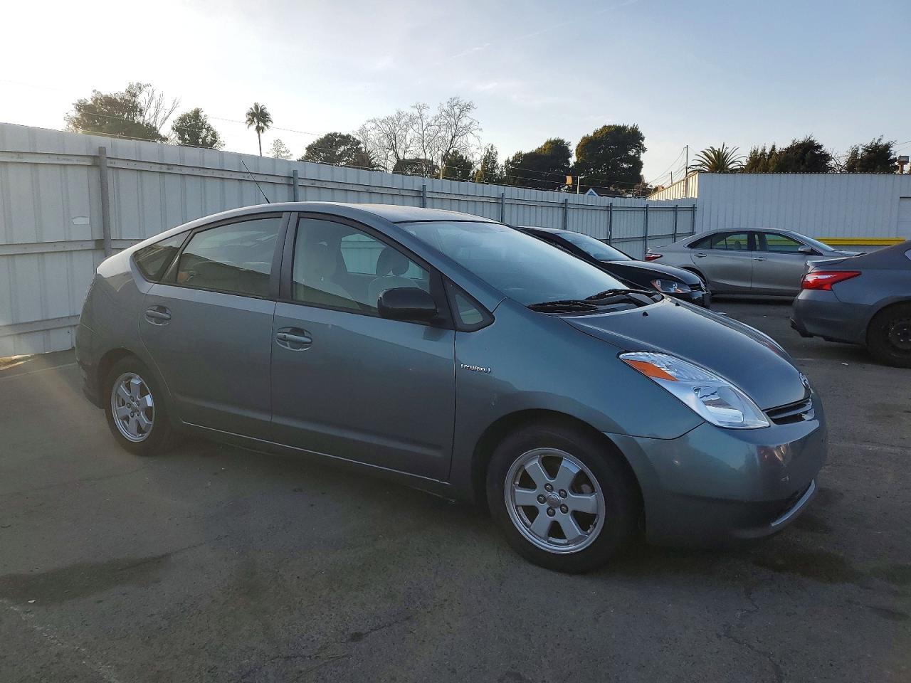 2005 TOYOTA PRIUS