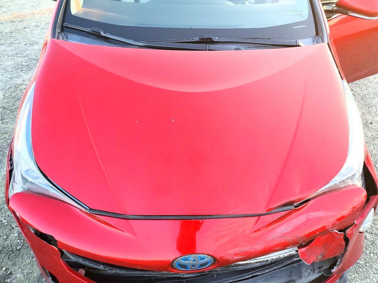 2016 TOYOTA PRIUS