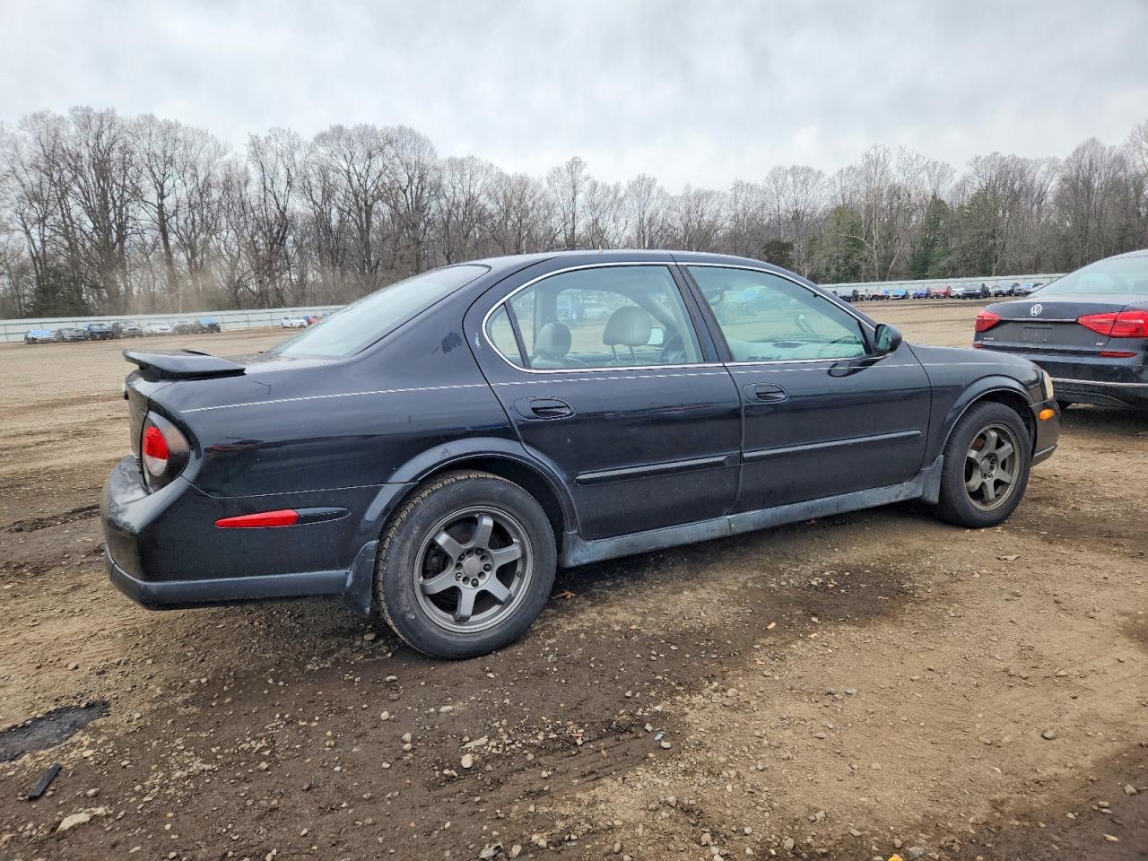 2001 NISSAN Maxima