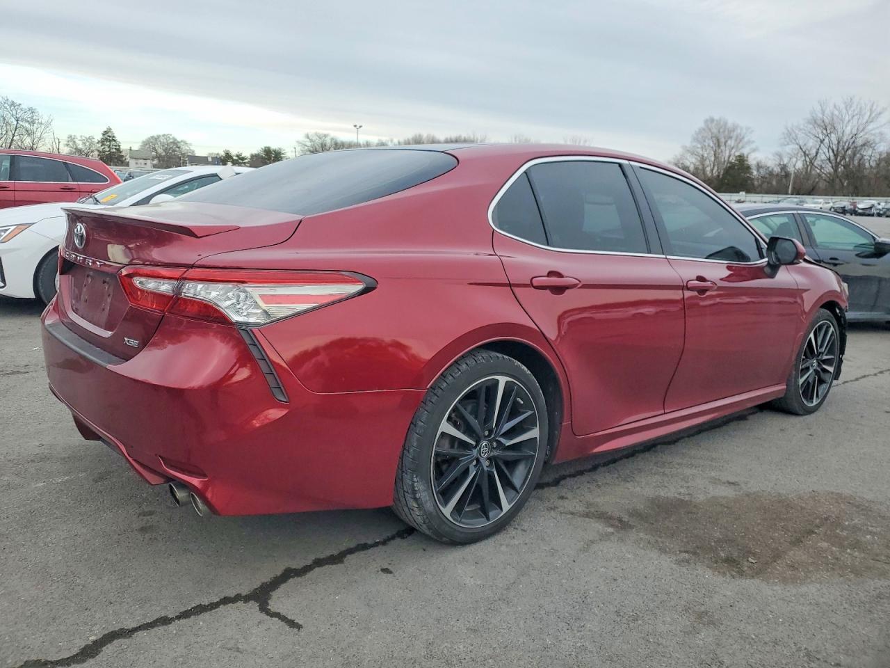 2018 TOYOTA CAMRY