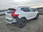 2024 VOLVO XC40