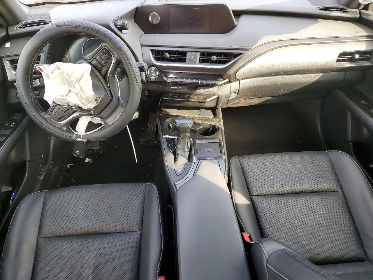 2020 LEXUS UX 200
