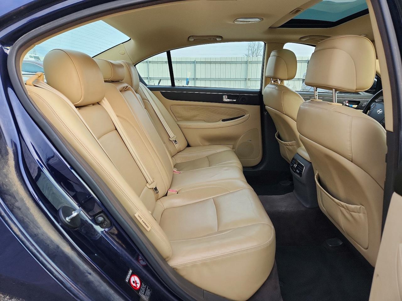 2010 HYUNDAI GENESIS